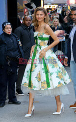 Zendaya przed studiem Good Morning America