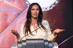 Padma Lakshmi świętuje Miesiąc Dziedzictwa Amerykańskich Azjatów i mieszkańców wysp Pacyfiku