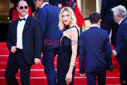 Anja Rubik na Czerwonym Dywanie w Cannes