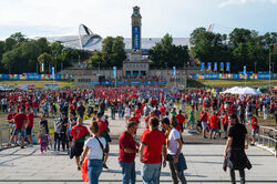 Euro 2024 - kibice na ulicach i strefy kibica
