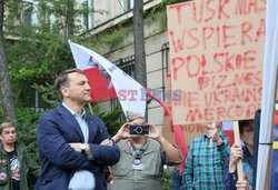 Demonstracja Konfederacji Korony Polskiej przed Sejmem