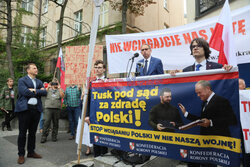 Demonstracja Konfederacji Korony Polskiej przed Sejmem