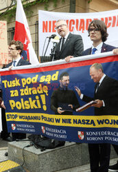 Demonstracja Konfederacji Korony Polskiej przed Sejmem