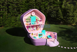 Domek Polly Pocket naturalnej wielkości