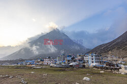 Himalajska wioska Kyanjin Gompa