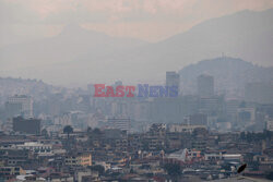 Miasto Quito spowite dymem z pożarów