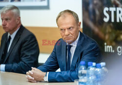 Donald Tusk w w 1. Batalionie Strzelców Podhalańskich w Rzeszowie