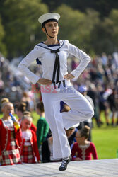 Król Karol III z małżonką na Highlands Games w Braemar