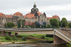 Zawaliła się część mostu w centrum Drezna