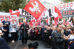 Protest PiS przed Ministerstwem Sprawiedliwości