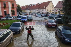 Ewakuacja mieszkańców Lewina Brzeskiego