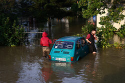 Ewakuacja mieszkańców Lewina Brzeskiego