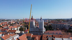 Bazylika w Zagrzebiu odzyskała hełmy wież