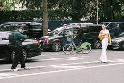 Street style na Tygodniu Mody w Paryżu