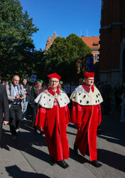 Uczelnie inaugurują nowy rok akademicki