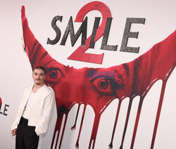 Hollywoodzka premiera filmu Smile 2