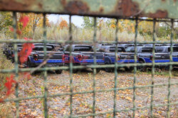 Samochody Frontexu na parkingu przy Racławickiej