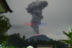 Erupcja wulkanu Ibu  w Indonezji