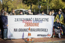 Azyl, prawo, konstytucja! - protest przed KPRM