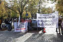 Azyl, prawo, konstytucja! - protest przed KPRM