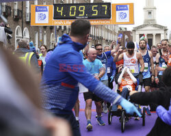 Colin Farrell biegnie w maratonie z przyjaciółką chorą na pęcherzowe oddzielanie się naskórka