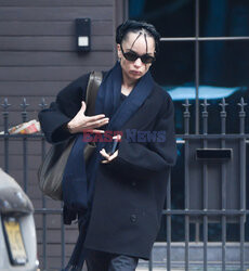 Zoe Kravitz na czarno