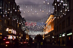 Świąteczna iluminacja na Oxford Street