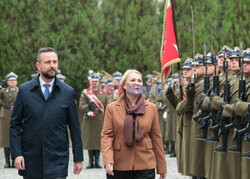 Wizyta minister obrony narodowej Czech w Warszawie