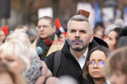 Protest pielęgniarek i położnych przed KPRM