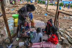 Życie dzieci w slumsach Nairobi