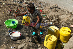 Życie dzieci w slumsach Nairobi