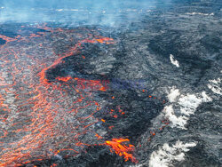 Nowa erupcja wulkanu na półwyspie Reykjanes w Islandii