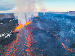 Nowa erupcja wulkanu na półwyspie Reykjanes w Islandii