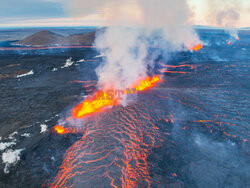 Nowa erupcja wulkanu na półwyspie Reykjanes w Islandii