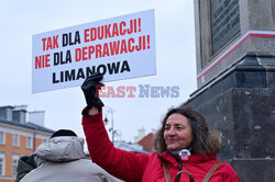 Protest ph. TAK dla edukacji! NIE dla deprawacji!