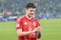 Dawid Kownacki z golem w meczu z Schalke 04