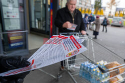 Protesty przed Lidlami ws. Gietrzwałdu