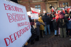 Protest Tak dla edukacji! Nie dla deprawacji! w Gdańsku