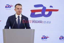 Konferencja prasowa ministra ds. Unii Europejskiej Adama Szłapki