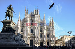 Repliki marmurowych rzeźb z fabryki Duomo w Mediolanie - AFP