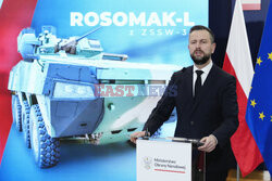 Podpisanie umowy na Rosomaki z wieżą ZSSW-30