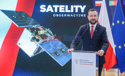 Podpisanie umowy na satelity obserwacyjne dla Wojska Polskiego