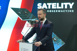 Podpisanie umowy na satelity obserwacyjne dla Wojska Polskiego