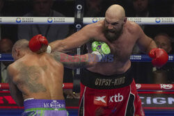 Ołeksandr Usyk pokonał Tysona Fury'ego