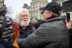 Paul Watson, obrońca wielorybów, wyszedł na wolność