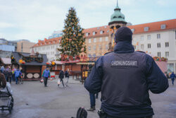 Kierowca wjechał w ludzi na jarmarku bożonarodzeniowym w Magdeburgu