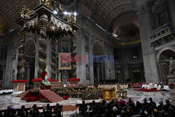 Papież Franciszek otworzył Drzwi Święte w bazylice watykańskiej