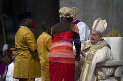 Papież Franciszek otworzył Drzwi Święte w bazylice watykańskiej