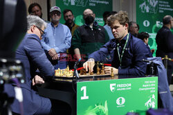 Magnus Carlsen wrócił do MŚ