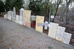 Lapidarium nagrobków osadników olęderskich w Warszawie